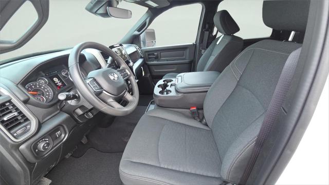 2026 RAM Ram 2500 RAM 2500 BLACK EXPRESS CREW CAB 4X4 64 BOX