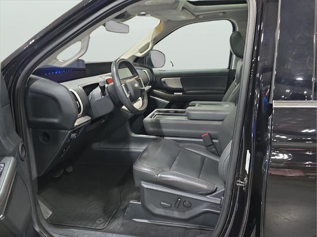 2025 Ford Expedition Active MAX