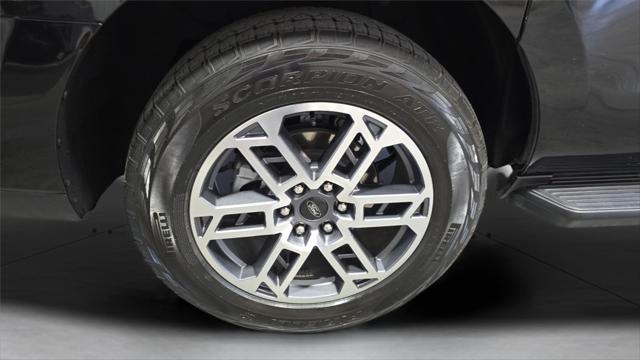 2025 Ford Expedition Active MAX