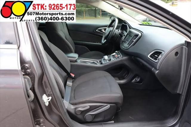 2016 Chrysler 200 Limited