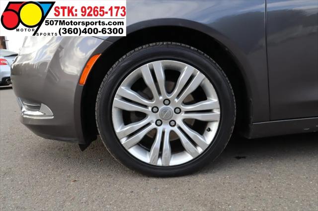 2016 Chrysler 200 Limited