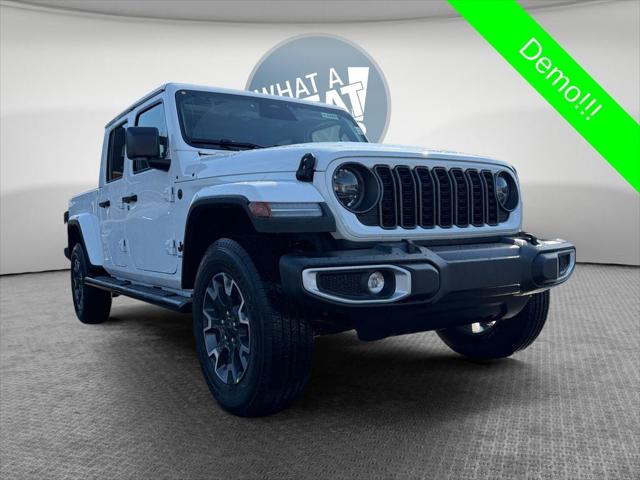 2026 Jeep Gladiator GLADIATOR SAHARA 4X4