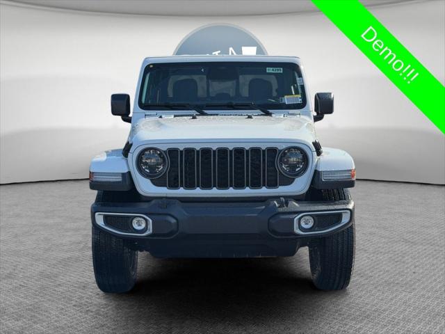 2026 Jeep Gladiator GLADIATOR SAHARA 4X4