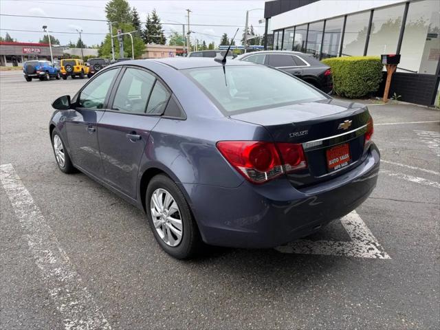 2013 Chevrolet Cruze LS Auto
