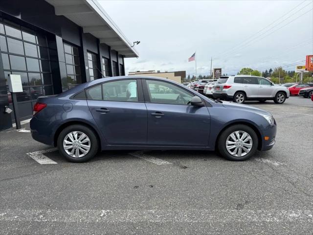 2013 Chevrolet Cruze LS Auto