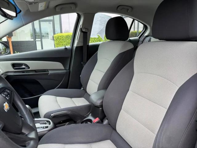 2013 Chevrolet Cruze LS Auto