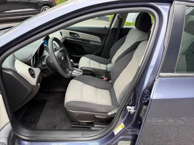 2013 Chevrolet Cruze LS Auto
