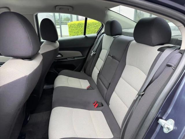 2013 Chevrolet Cruze LS Auto
