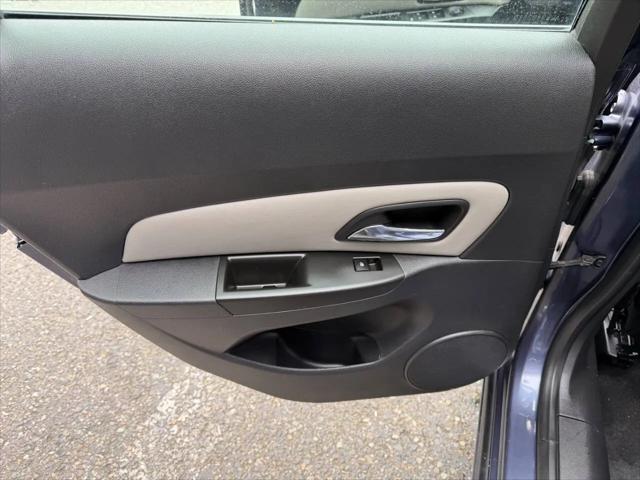 2013 Chevrolet Cruze LS Auto
