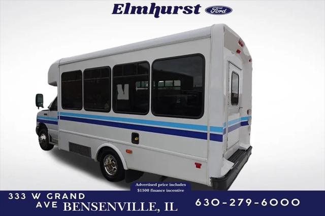 2017 Ford E-350 Cutaway E-350