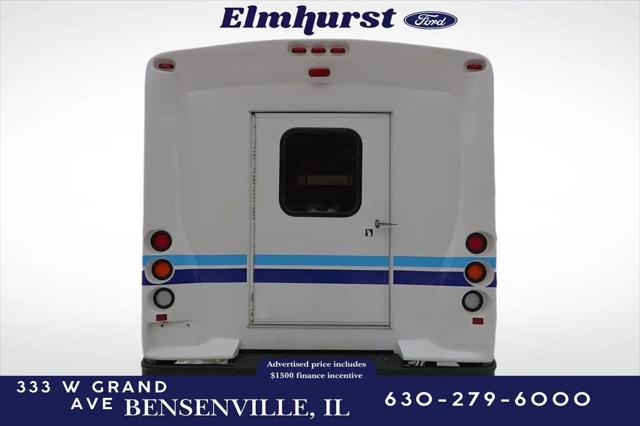 2017 Ford E-350 Cutaway E-350