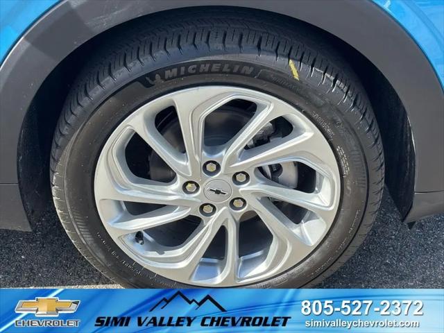 2027 Chevrolet Bolt LT FWD