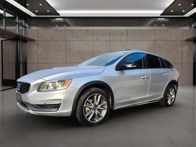 2016 Volvo V60 Cross Country T5 Platinum for sale in Fullerton, CA