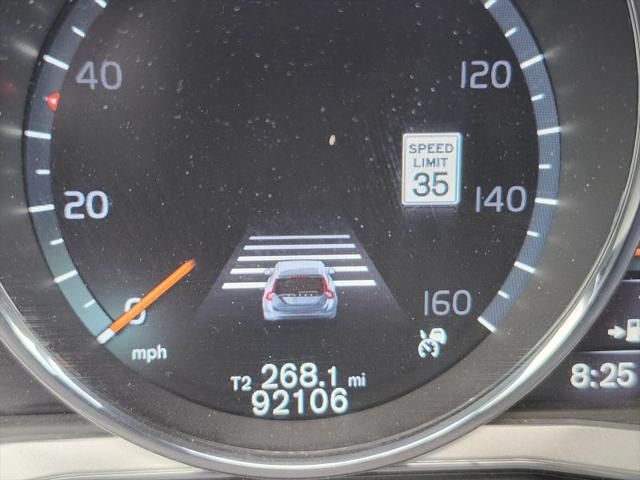 2016 Volvo V60 Cross Country T5 Platinum
