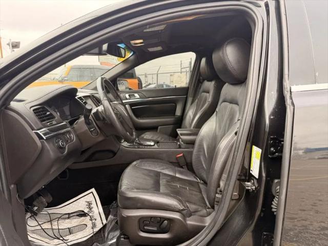 2015 Lincoln MKS Base