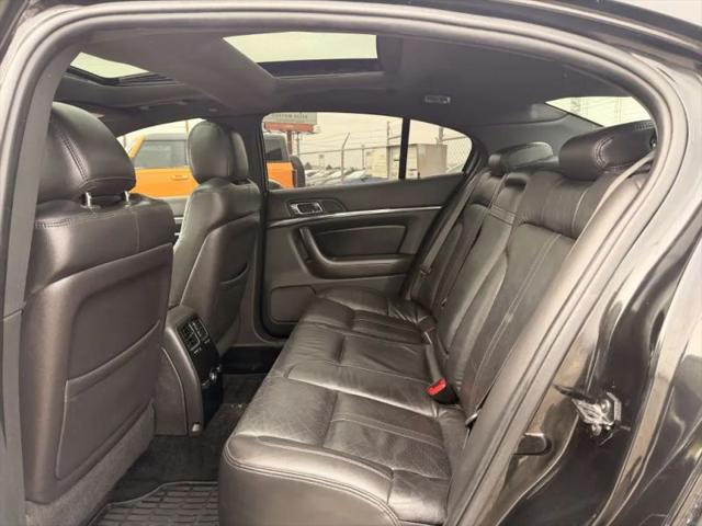 2015 Lincoln MKS Base