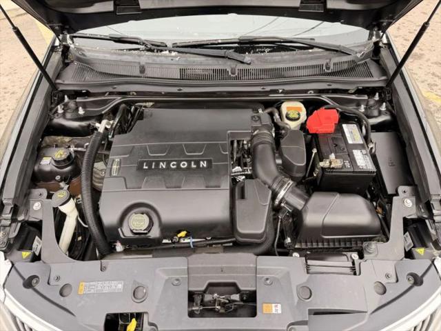 2015 Lincoln MKS Base