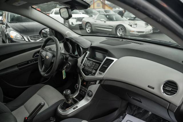 2015 Chevrolet Cruze L Manual