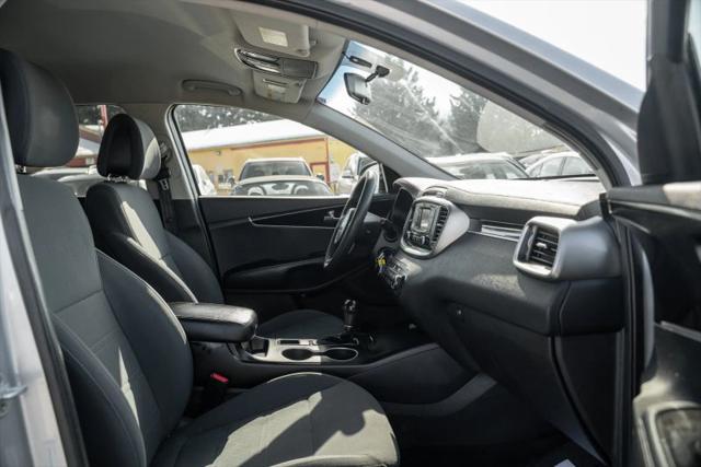 2016 Kia Sorento 2.4L LX
