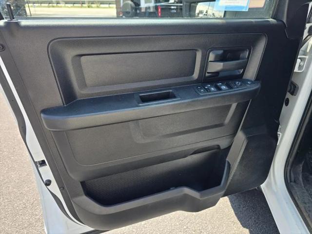 2024 Ram 3500 Tradesman Crew Cab 4x4 8 Box