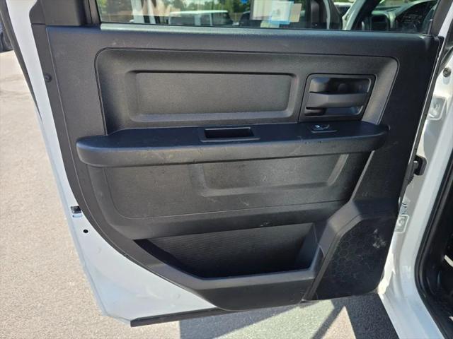 2024 Ram 3500 Tradesman Crew Cab 4x4 8 Box