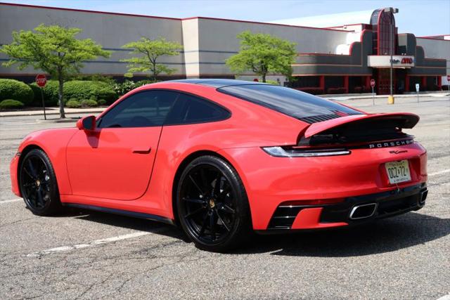 2021 Porsche 911 Carrera