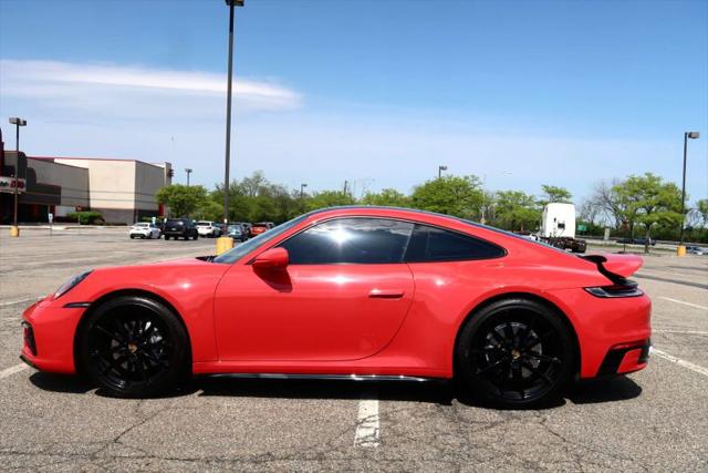 2021 Porsche 911 Carrera