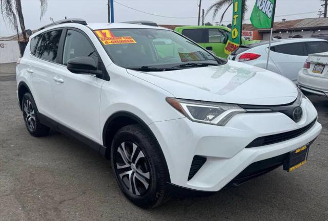 2017 Toyota RAV4 LE for sale in Oakdale, CA