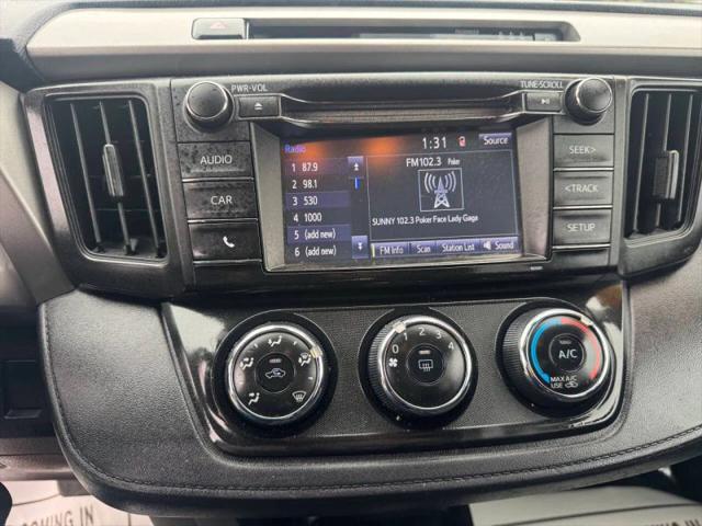 2017 Toyota RAV4 LE