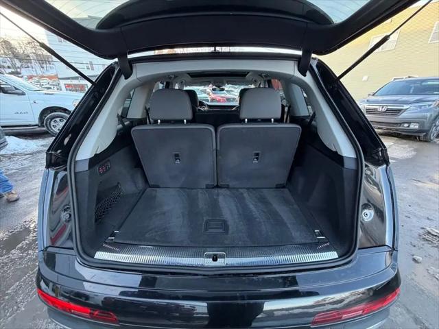 2022 Audi Q7 Premium Plus 55 TFSI quattro Tiptronic