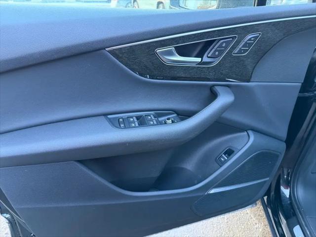 2022 Audi Q7 Premium Plus 55 TFSI quattro Tiptronic