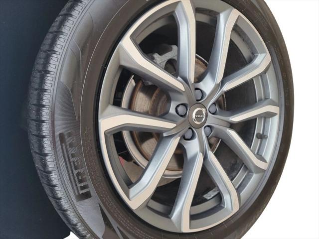 2018 Volvo XC90 T5 Momentum