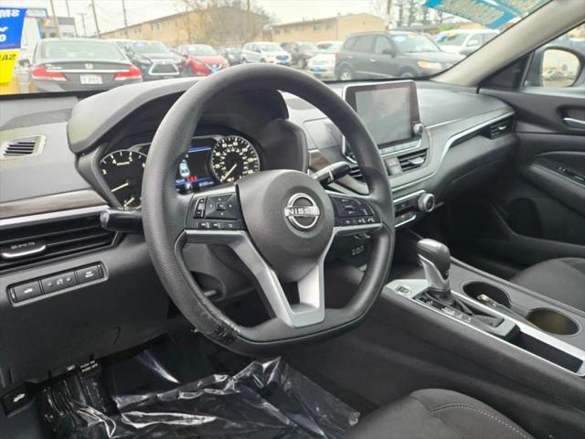 2025 Nissan Altima SV FWD