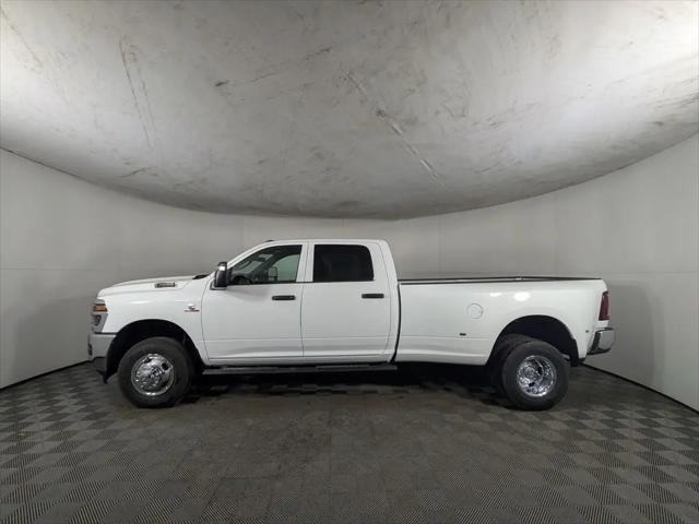 2026 Ram 3500 Tradesman Crew Cab 4x4 8' Box