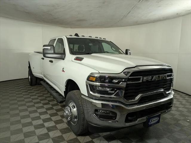 2026 Ram 3500 Tradesman Crew Cab 4x4 8' Box