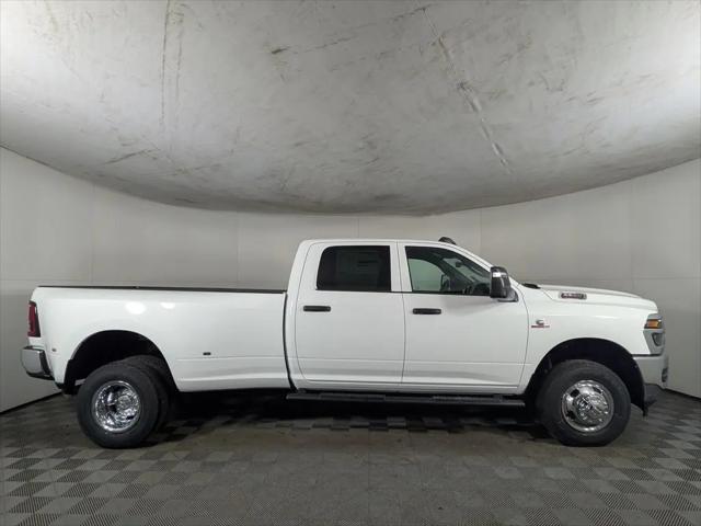 2026 Ram 3500 Tradesman Crew Cab 4x4 8' Box
