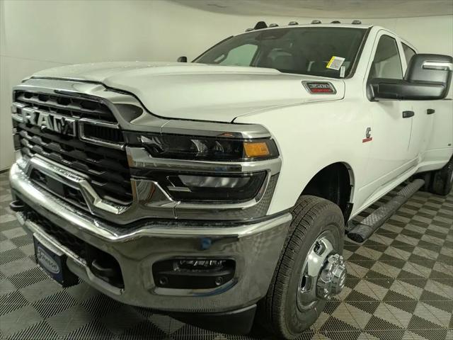 2026 Ram 3500 Tradesman Crew Cab 4x4 8' Box