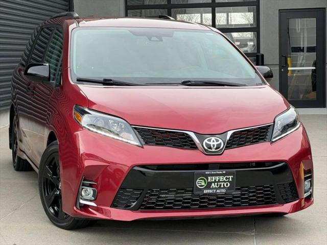2020 Toyota Sienna SE