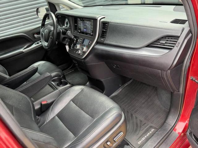2020 Toyota Sienna SE