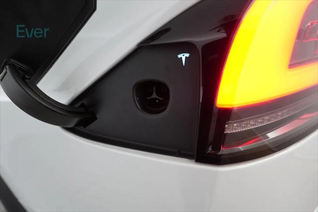 2023 Tesla Model X Standard Range