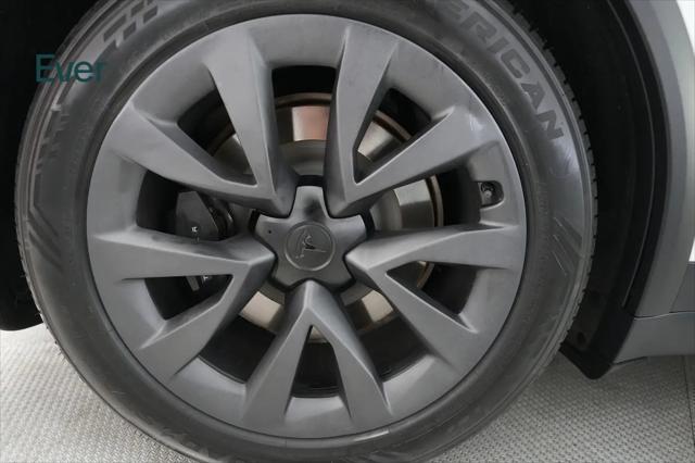 2023 Tesla Model X Standard Range