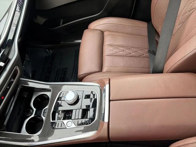 2026 BMW X7 M60i
