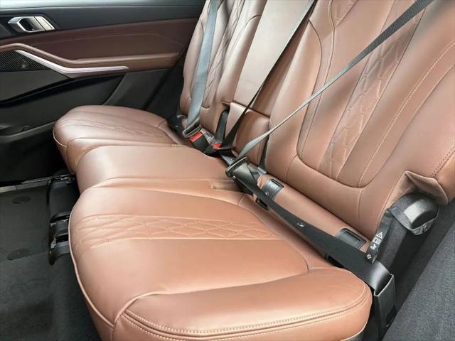 2026 BMW X7 M60i