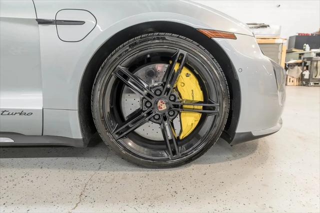 2020 Porsche Taycan Turbo