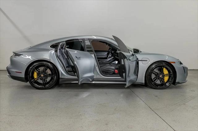 2020 Porsche Taycan Turbo