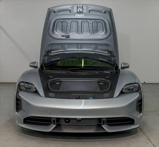 2020 Porsche Taycan Turbo