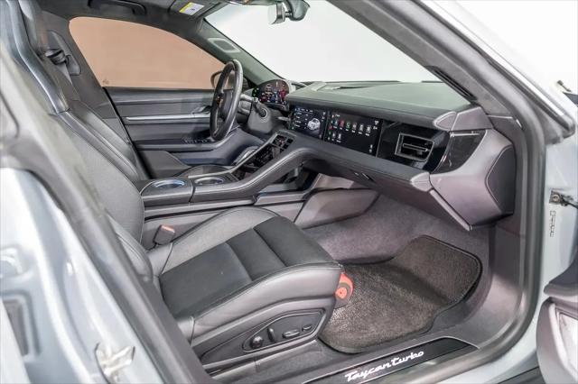 2020 Porsche Taycan Turbo
