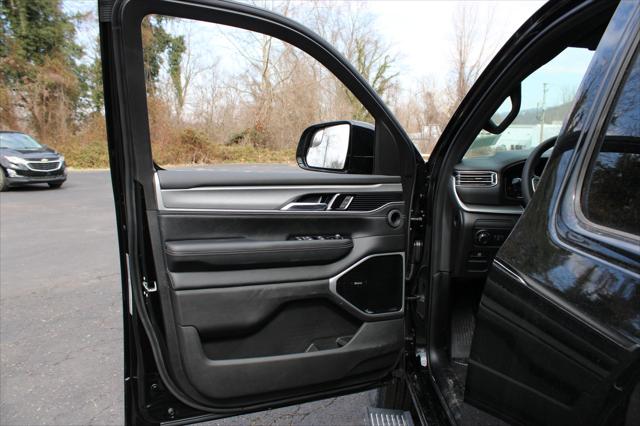 2026 Jeep Grand Wagoneer Limited Altitude 4x4