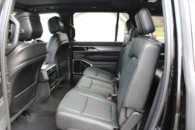 2026 Jeep Grand Wagoneer Limited Altitude 4x4