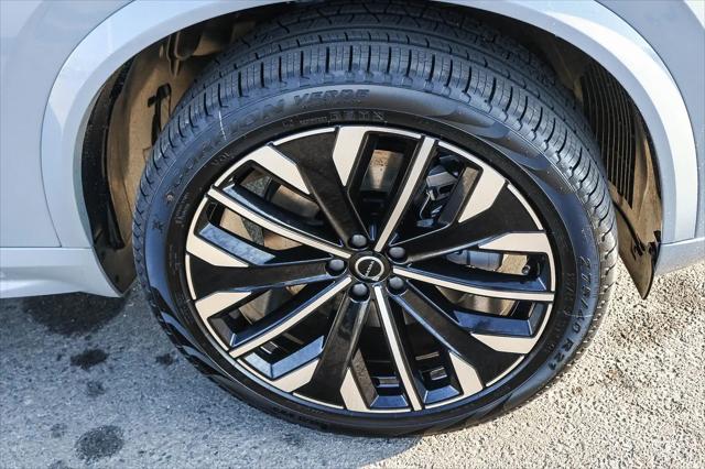 2026 Volvo XC90 Plug-In Hybrid Plus, T8 AWD, Electric/Gasoline, Bright, 7 Seats